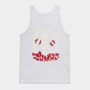 Love sucks, Lift Instead Anti valentine Gym Tank Top